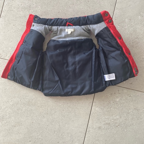 Pumpkin Patch Children’s size 2 sleeveless puffer vest/jacket. - Picture 2 of 8